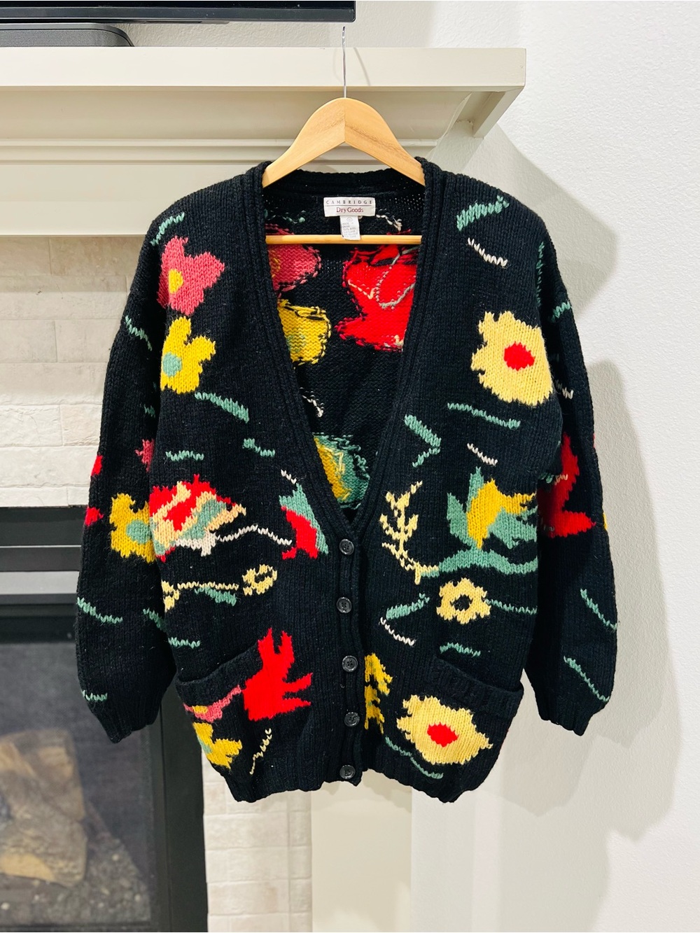 Vintage 80s 100% Shetland Wool Abstract Floral Chunky Knit Cardigan